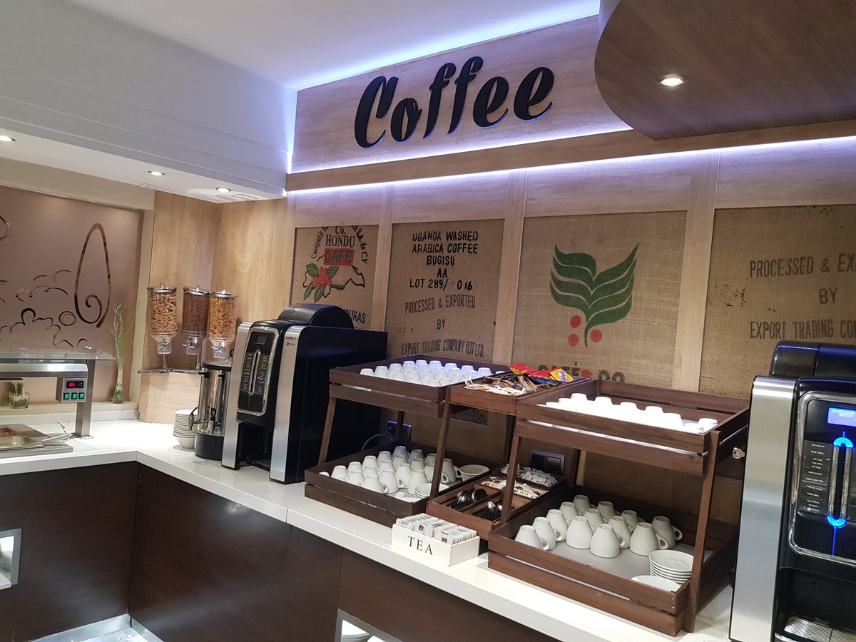 Hotel Puerta de Toledo Madrid tweet media