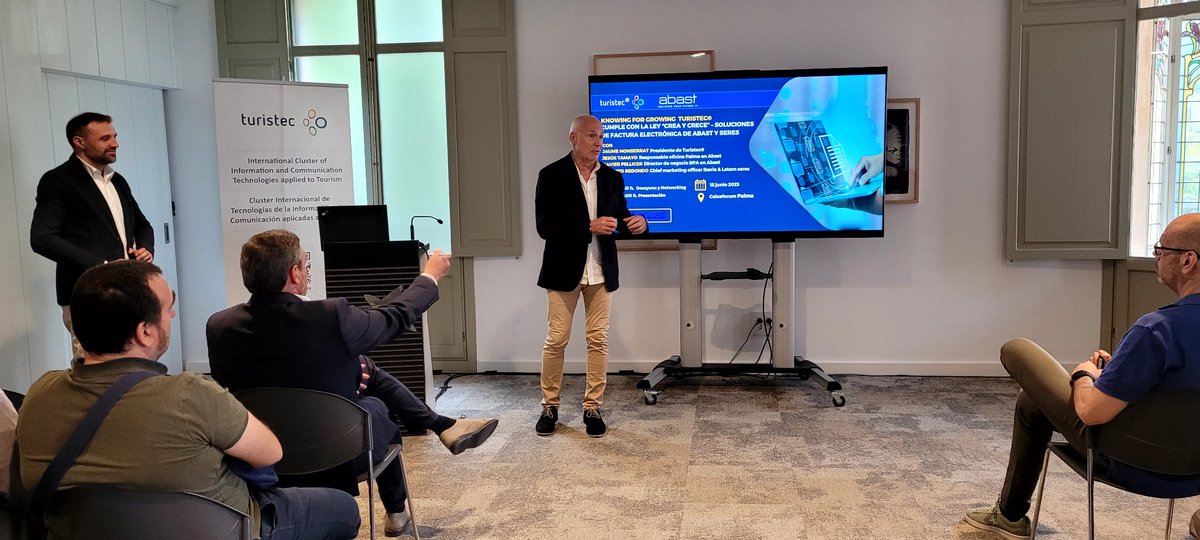 turistec's tweet photo. Hoy celebramos nuestro encuentro #KnowingforGrowing @turistec con nuestros socios de Abast: "Cumple con la Ley Crea y Crece: Soluciones de factura electrónica de @AbastGrup y @SERES_es"

#eventosTuristec #facturaelectrónica #creaycrece #tecnología #digitalización https://t.co/JQgayRIr5C