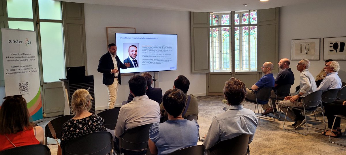 turistec's tweet photo. Hoy celebramos nuestro encuentro #KnowingforGrowing @turistec con nuestros socios de Abast: "Cumple con la Ley Crea y Crece: Soluciones de factura electrónica de @AbastGrup y @SERES_es"

#eventosTuristec #facturaelectrónica #creaycrece #tecnología #digitalización https://t.co/JQgayRIr5C