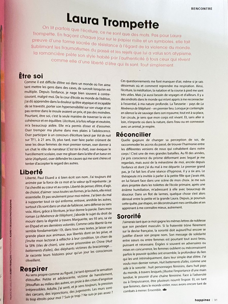 Très heureuse d’être en couverture du magazine Happinez  🤍 Comme j’ai aimé le concept de cette interview : choisir des thèmes et (se) raconter… 
✨Être soi.
✨Liberté.
✨Respirer. 
✨Réconcilier.
✨Sororité. 
#JeudiPhoto