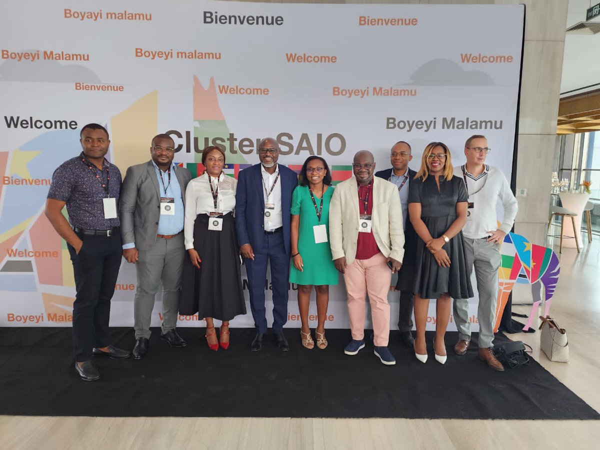 KomHuster's tweet photo. Road show of the new Strategy of Orange MEA in DRC: Lead the Future. Our ambition is to bring our customers to another level of experience and reach Excellence for them.
We push above our limits to bring to our customers what matters to them.
#LeCardio
#LeadTheFuture
#DataIA https://t.co/mVWHEEMp1A