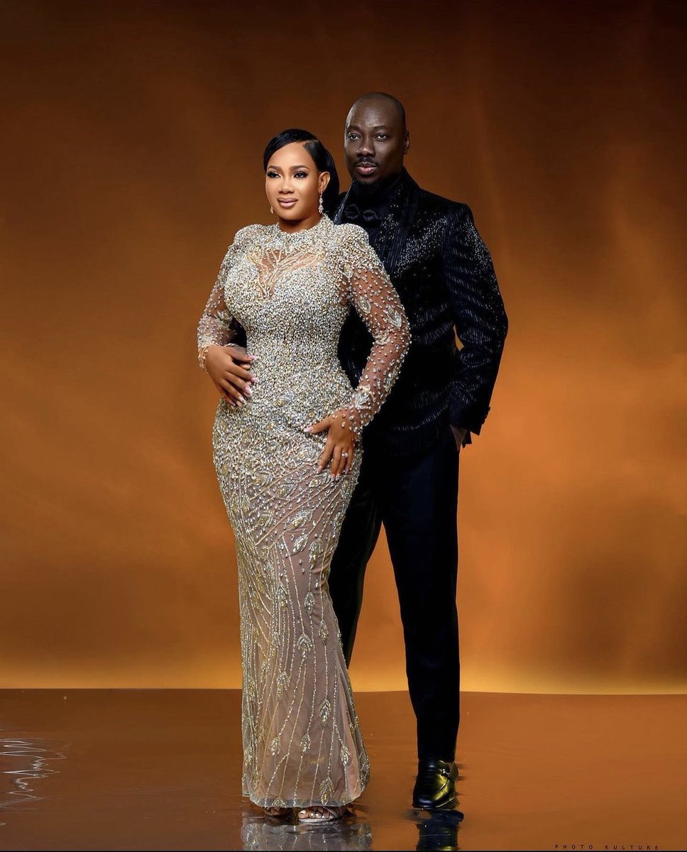 bernardsmiless_'s tweet photo. HAPPY 15TH YEAR WEDDING ANNIVERSARY TO THE ODOGWUs
@lush_eby @obi_cubana 
I’m wishing you many more fruitful and blessings from God. Much ❤️ 
@bernardsmiless / HAIRSTYLIST 
@layefabeauty / MUA 
@styledbyseun / STYLIST 
@photokulture / 📸
#weddinganniversary #weddinginspiration https://t.co/FPtm6oDQpt