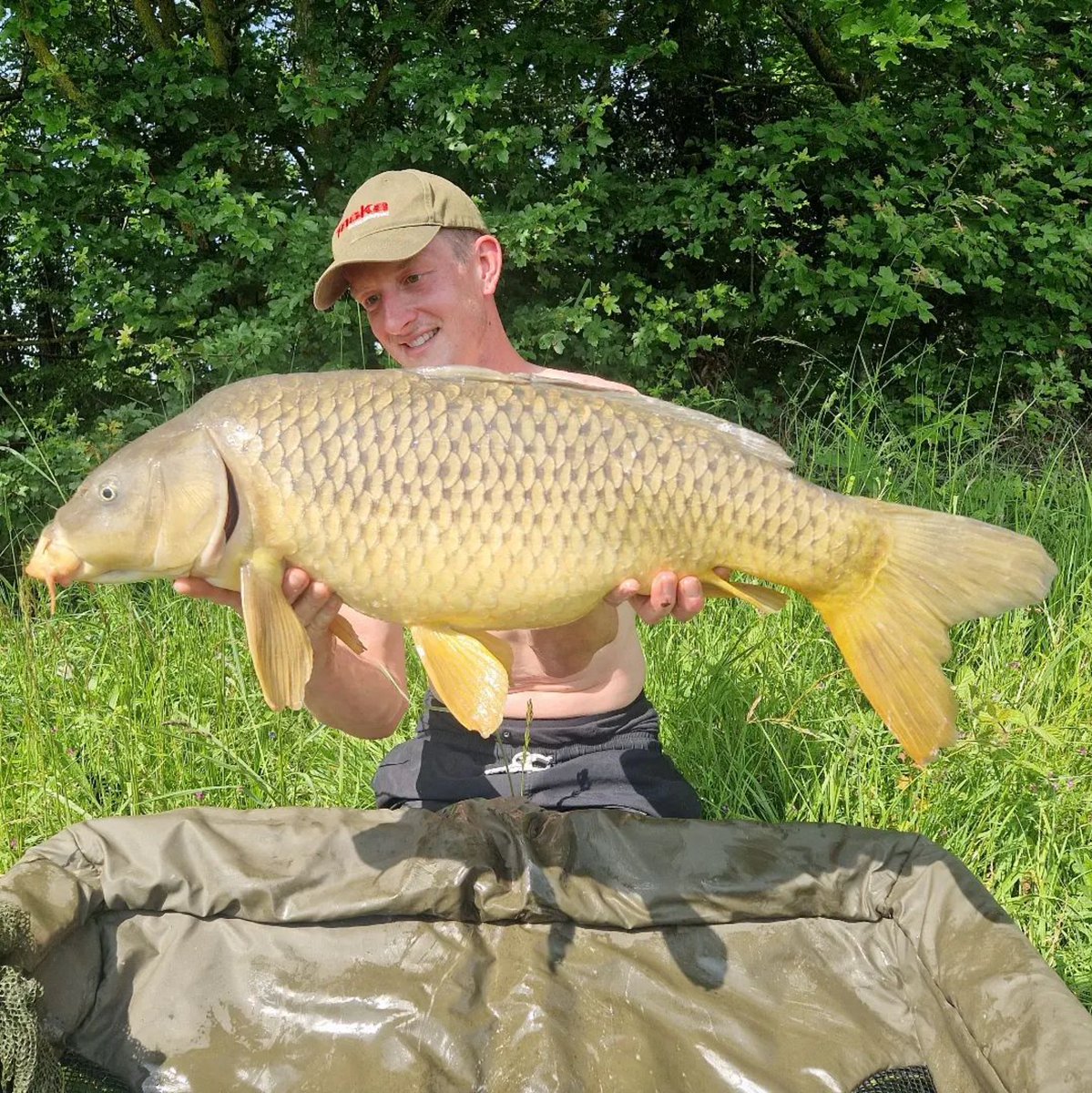 ☀️ Nothing like catching mystery Carp off the surface... stunning fish @jameswyatt13_

#GetArmoured 💀 #Outdoors #Lake #Fish #Carp #Fishing #CarpFishing #FishingLife #Karpfen #CarpFishingUK