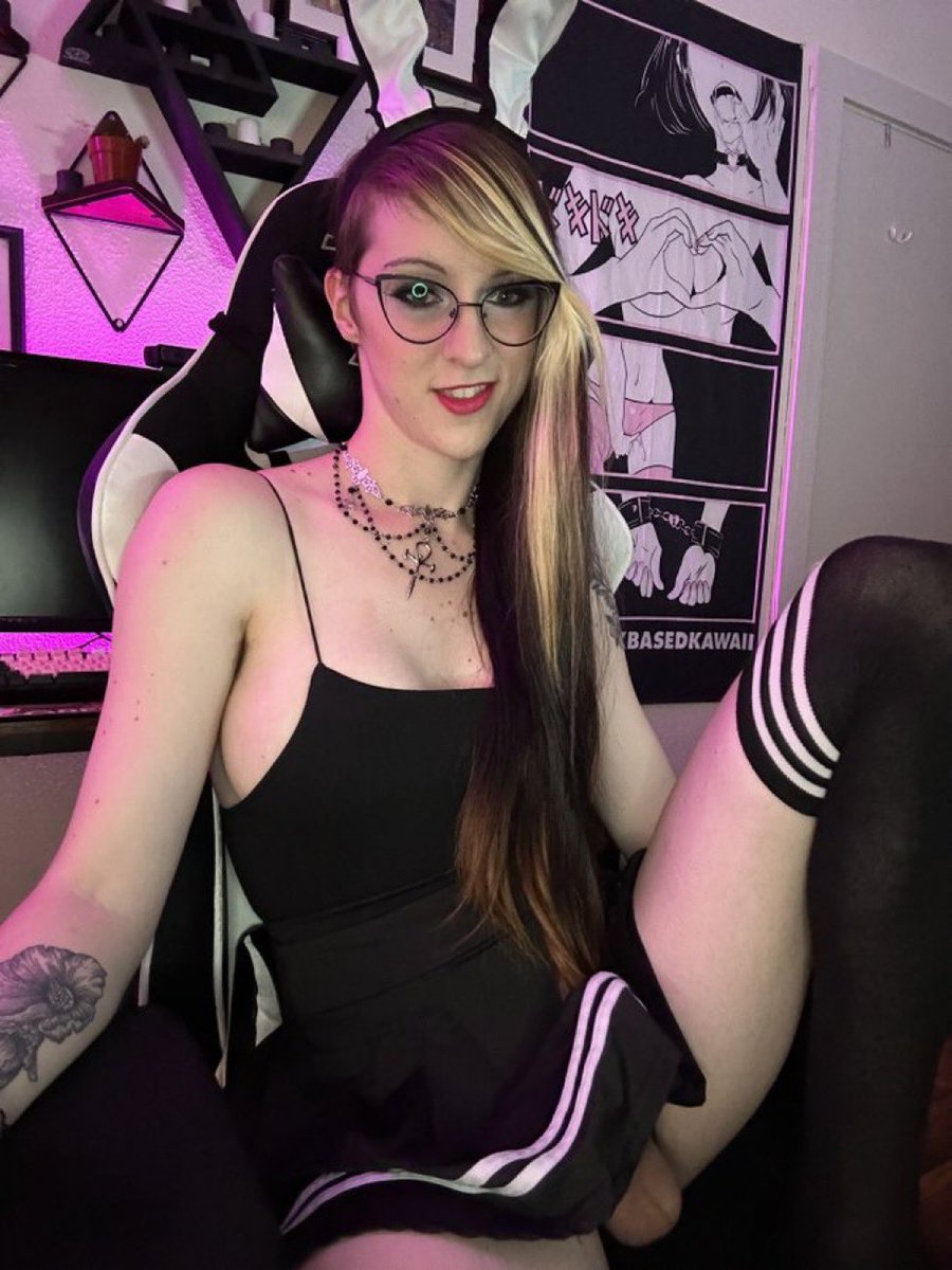 Mistress Ren (@MissAnnaelite24) / Posts / X