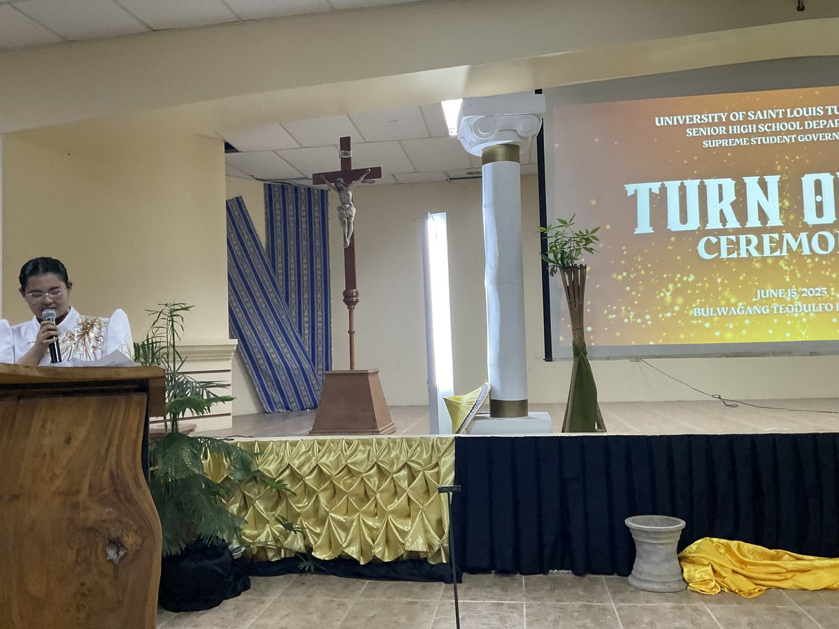 usl_seniorhigh's tweet photo. Happening Now: The newly elected president for the school year 2023-2024 delivering her presidential speech. https://t.co/CDlJvyooSM