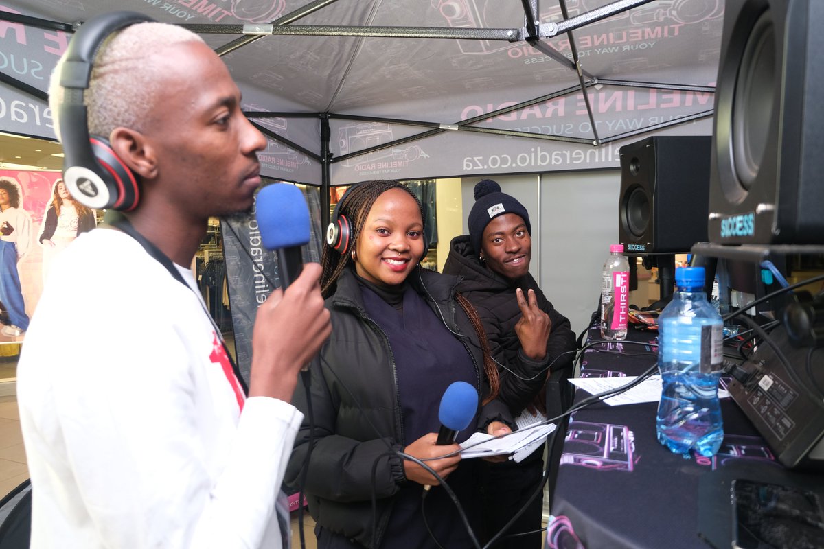 STHEWABRANDER's tweet photo. We back again !! @EyethuMall
08h00 - 11h00
https://t.co/mO5nenRyzL
cc @timelineradio_1
#yourwaytosuccess
#thehiphopawards https://t.co/ymsAaFXTVm