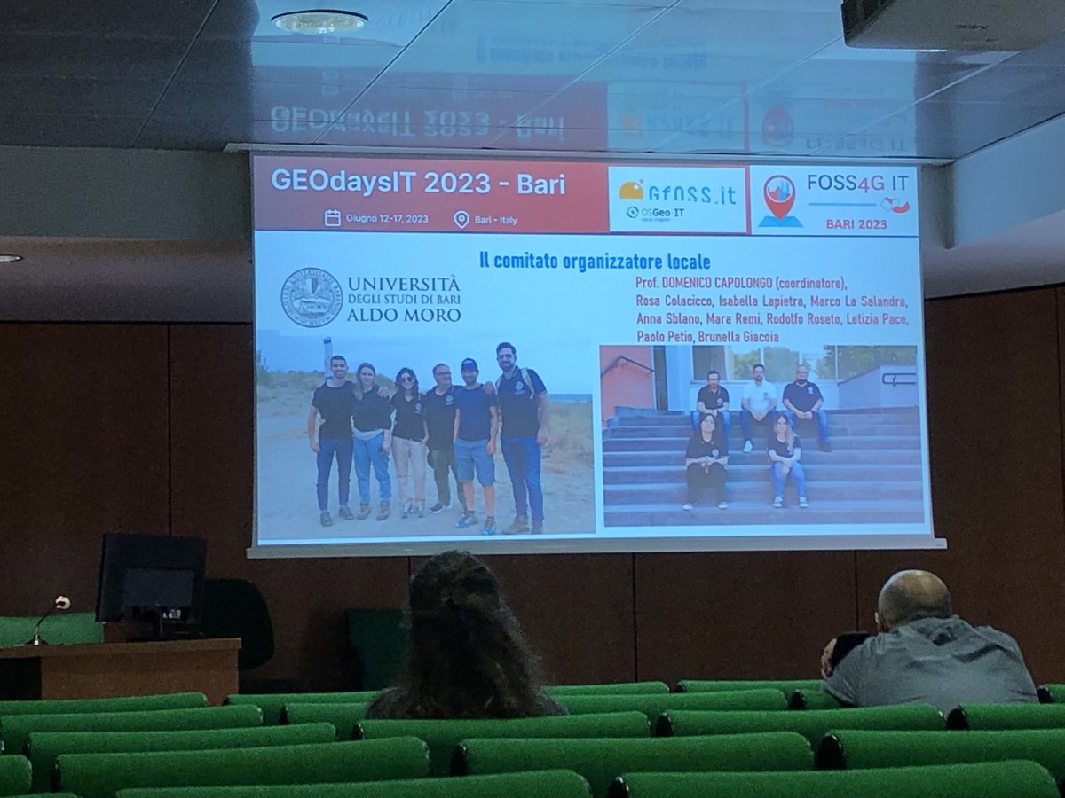 fede_gaspari's tweet image. Great to see @PoliMappers friends from @YouthMappUniba at the #FOSS4Git 2023 in Bari!