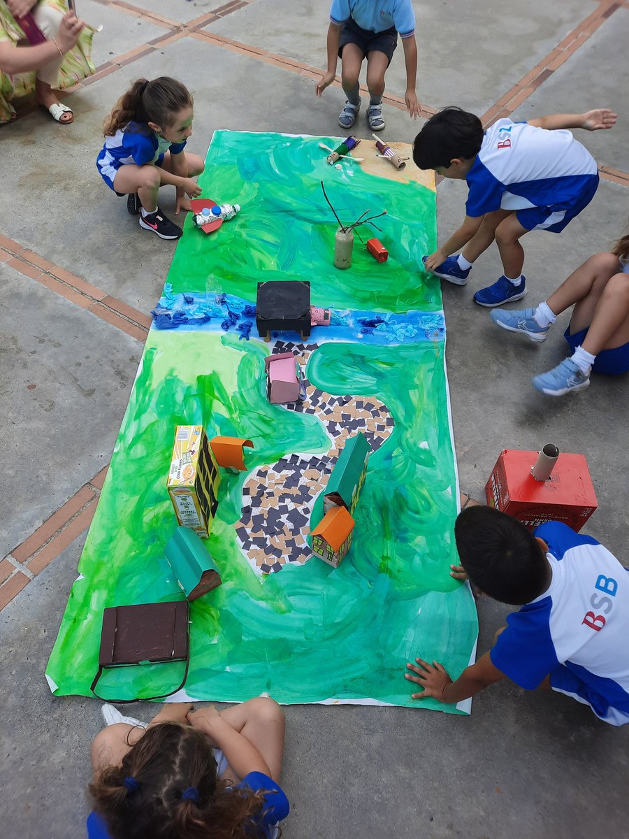 judybsb49's tweet photo. Beautiful Year 1 Exhibition of Learning...Together we can make old things new. 
@BSB_Barcelona @LJGW06 @OxleyRosalyn https://t.co/tFyxn6gHbU