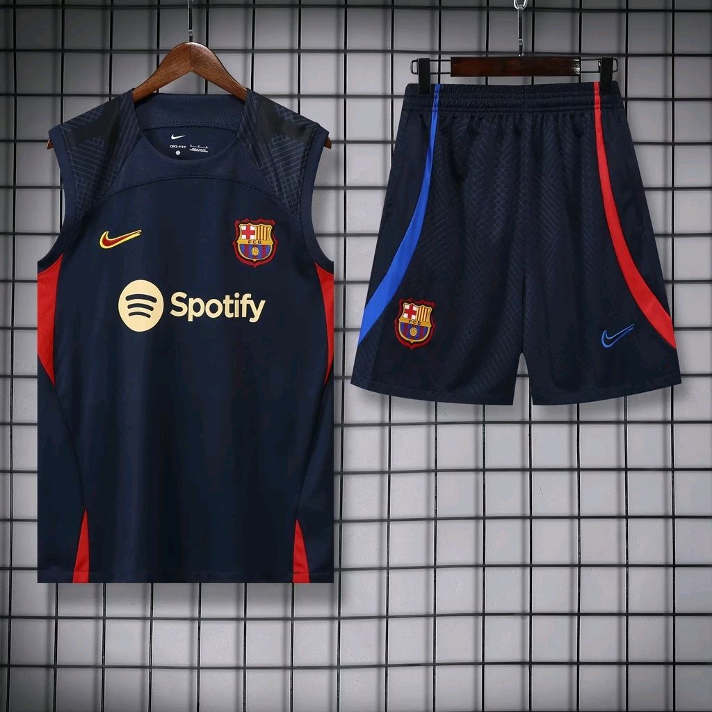 Dê uma olhada em camisa de time Camisa 22/23 Futebol , Barcelona Sweetsuit Blue Vest 2RIQ por R$59,99 - R$139,00. Compre na Shopee agora! shope.ee/1fo2yz1hIq?sha…