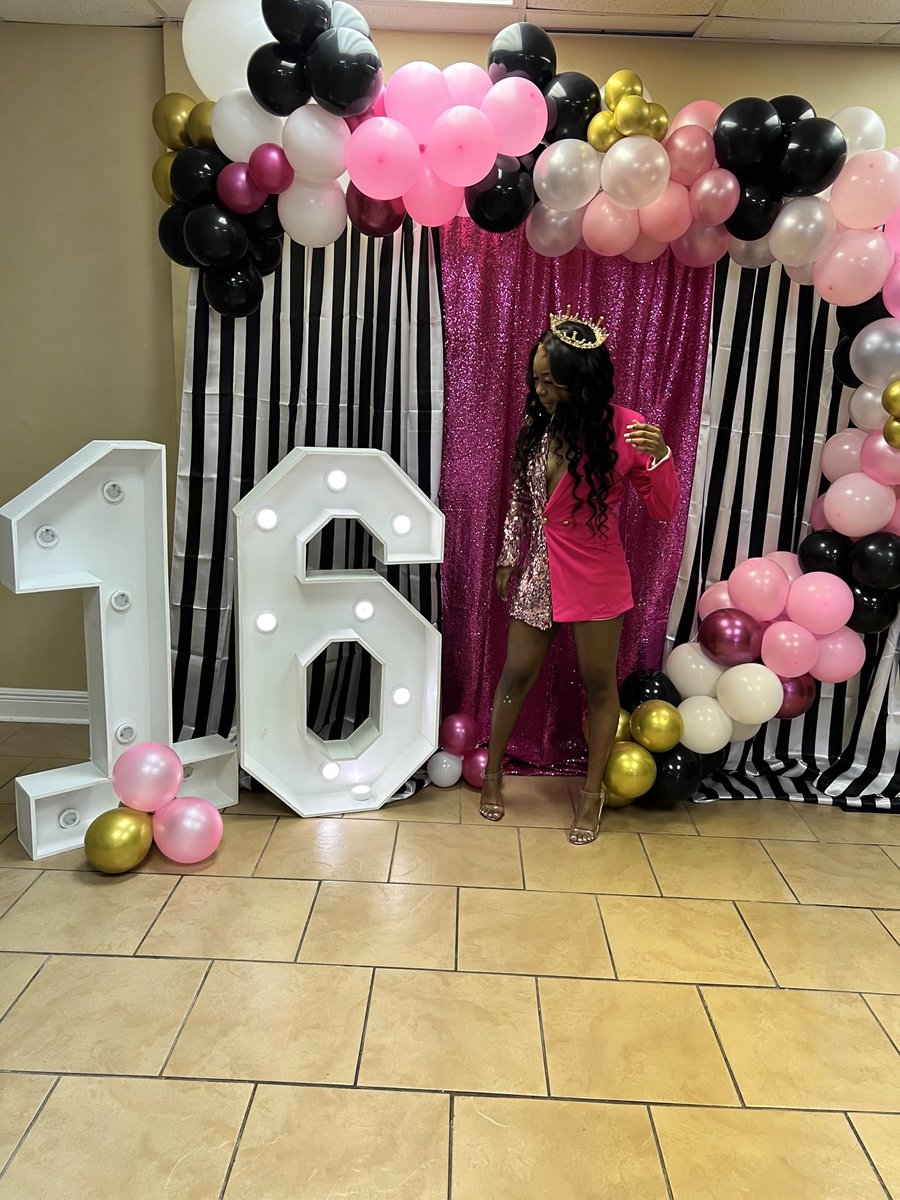 My sweet 16 had ate , in ready for my 18th birthday na🥺🥺😍😍🥰🥰🥰🥰🥰🥹🥹🥹🥹🥹🥹