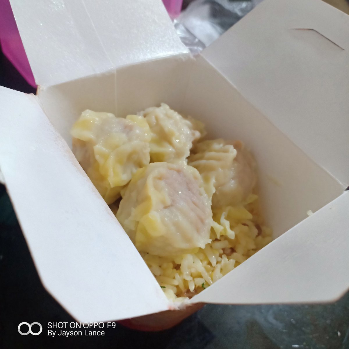 JaysonLance17's tweet photo. Chowking Siomai Chao Fan. 🥡 #chowking #chowkingph #chowkingphilippines #siomaichaofan #chowkingsiomaichaofan #porkchaofan https://t.co/0VOBlpT8Nb