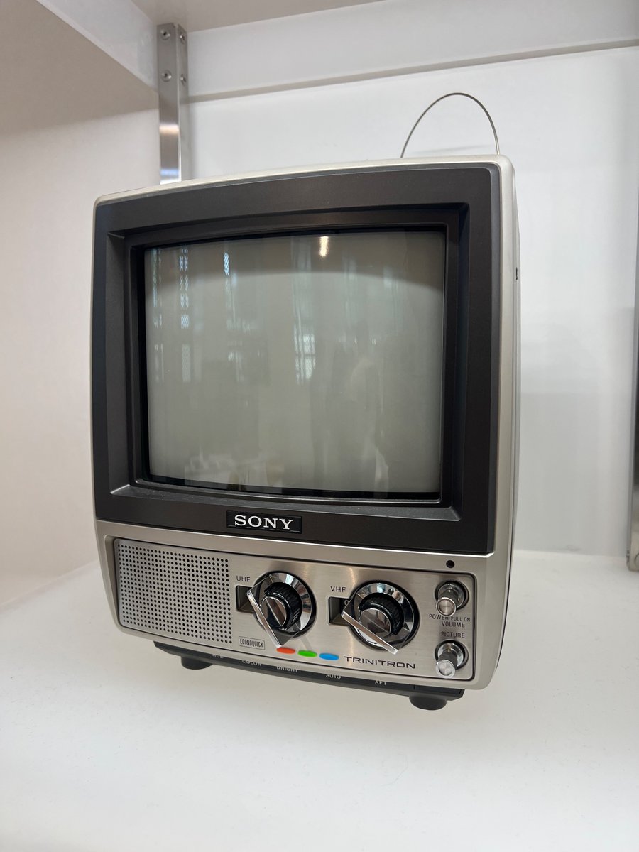 reindhir's tweet photo. Came across a CRT Museum in Seoul. Imagine playing Melee on all these badboys. 🥹 https://t.co/H0zwHq1cEc