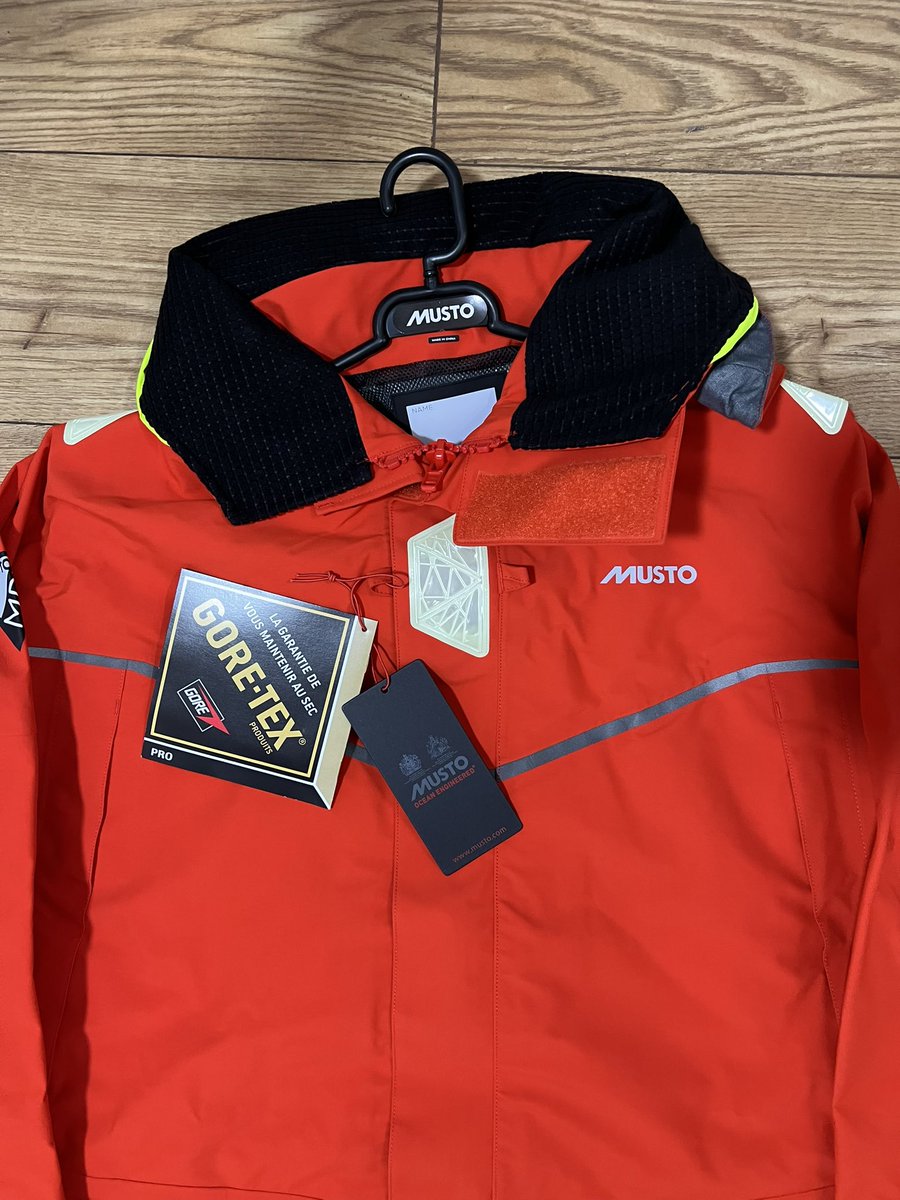InTheSportUK's tweet photo. Last couple of Musto off shore sailing  jackets available online. Once they’re gone, they’re gone! 

#musto #mustosailing #sailing #sailingjacket #SailingNews #sailingequipment #sailingclothes #offshoresailing #goretex #sailingshop https://t.co/CRsI40sAAo