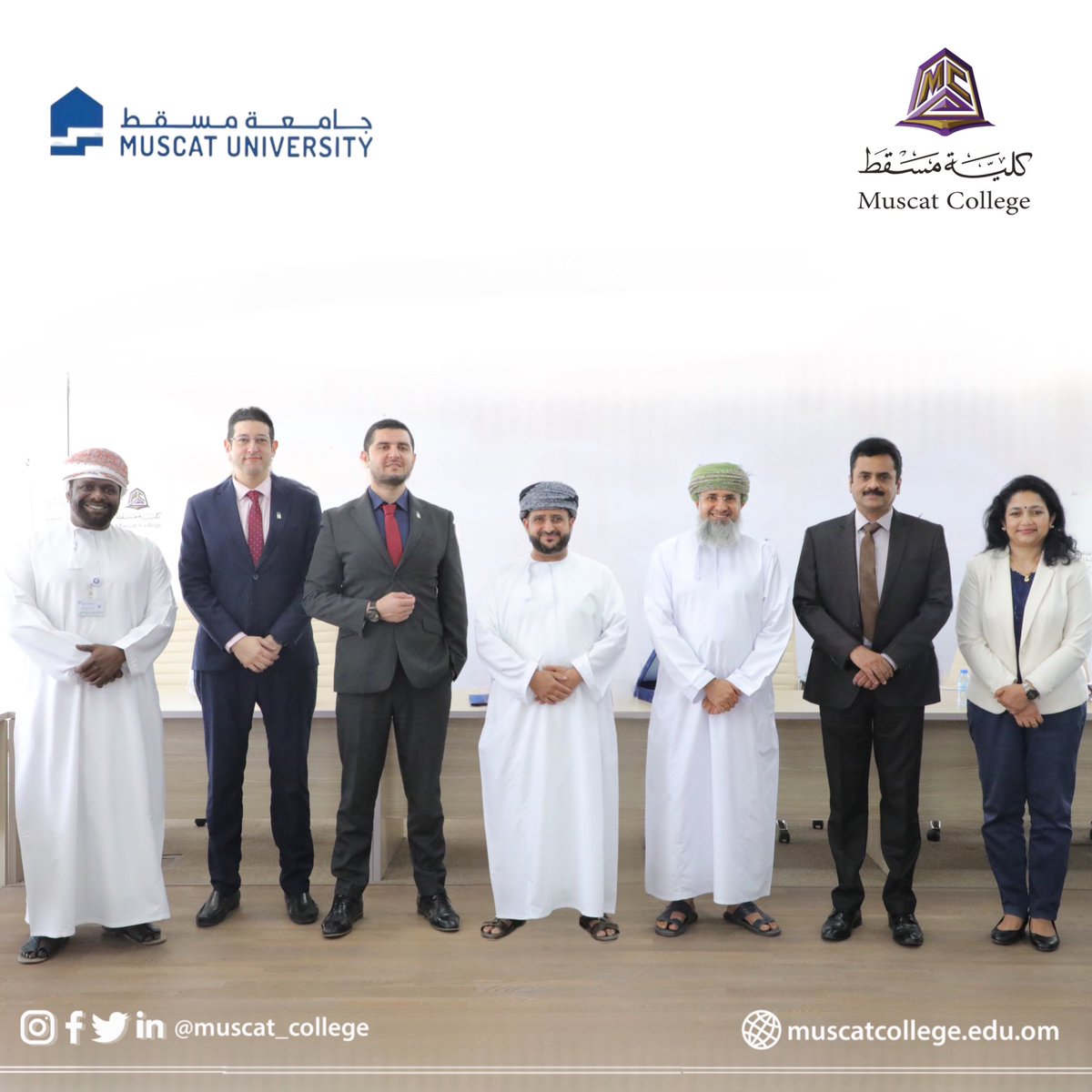 muscat_college's tweet photo. في إطار التعاون وتبادل الخبرات وقع الدكتور خلفان بن عبدالله المسروري عميد #كلية_مسقط والبروفيسور خميس بن حمد اليحيائي رئيس #جامعة_مسقط مذكرة تعاون في ادارة البحوث العلمية لرفع انتاجية البحوث العلمية وتعزيز القدرات المهنية وتطوير الثقافة البحثية #muscat_college #bemuscat https://t.co/pLuZ7jorym