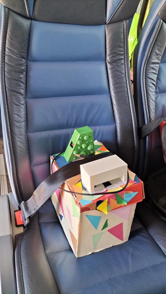 Nuestro "coso digital" va superseguro a la Feria <a href="/RetoTech/">RetoTech</a> .
En las <a href="/veredas21/">Las Veredas</a> vamos con el #EspírituRetotech a topeeeeee