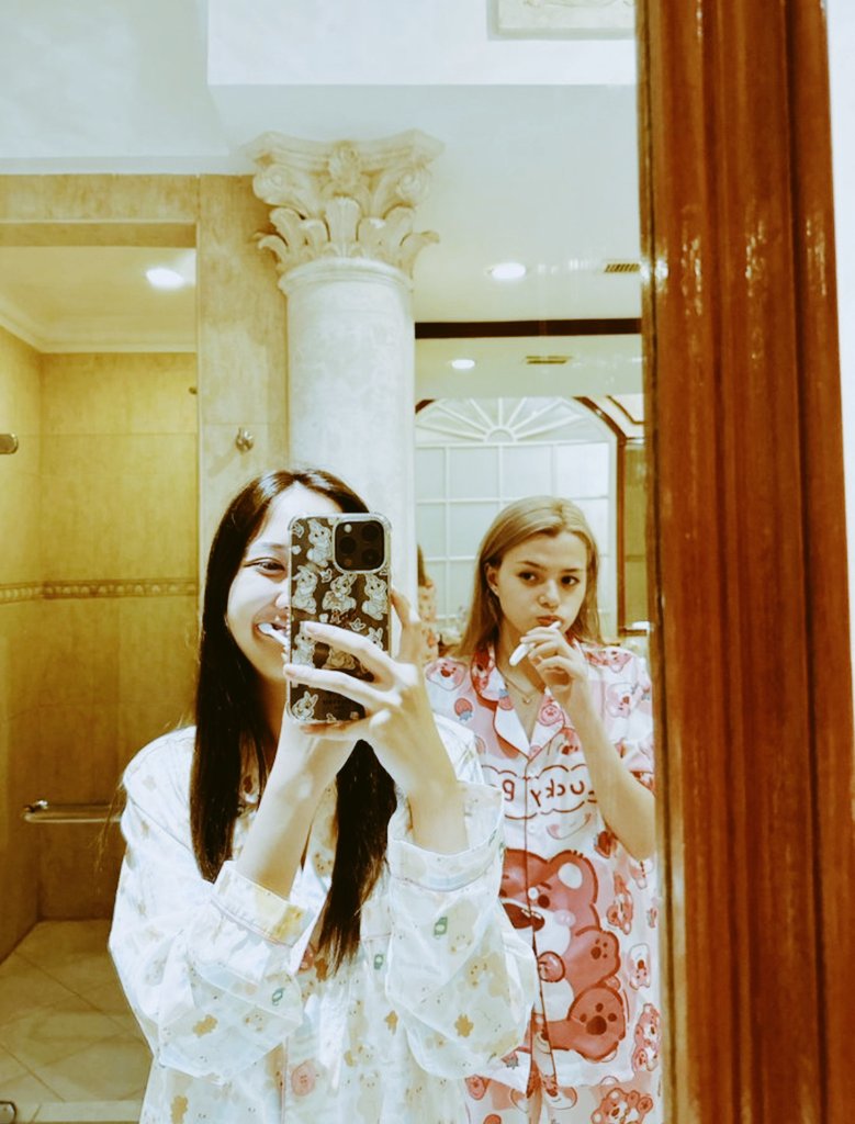 Nimo12052000's tweet photo. Sweet yarn😊

#2MLoveForBecky 
#beckysangles https://t.co/gUTkYCDuts