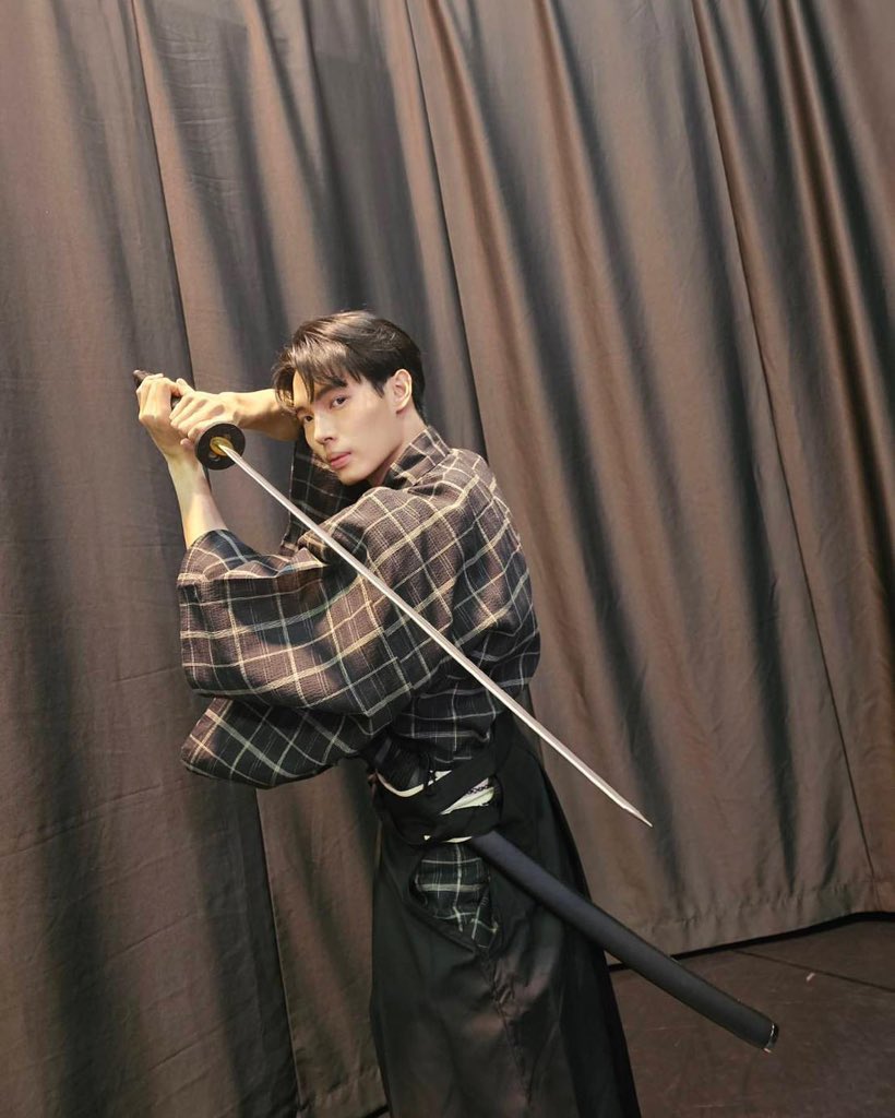 WinmetawinO's tweet photo. ท่านซามูไรวินซังแห่งปราสาท Snowball จะปกป้องพวกเจ้าเอง!!!!!  🇯🇵🏯🐰

#winmetawin @winmetawin #snowballpower https://t.co/ySRXyBvm0x