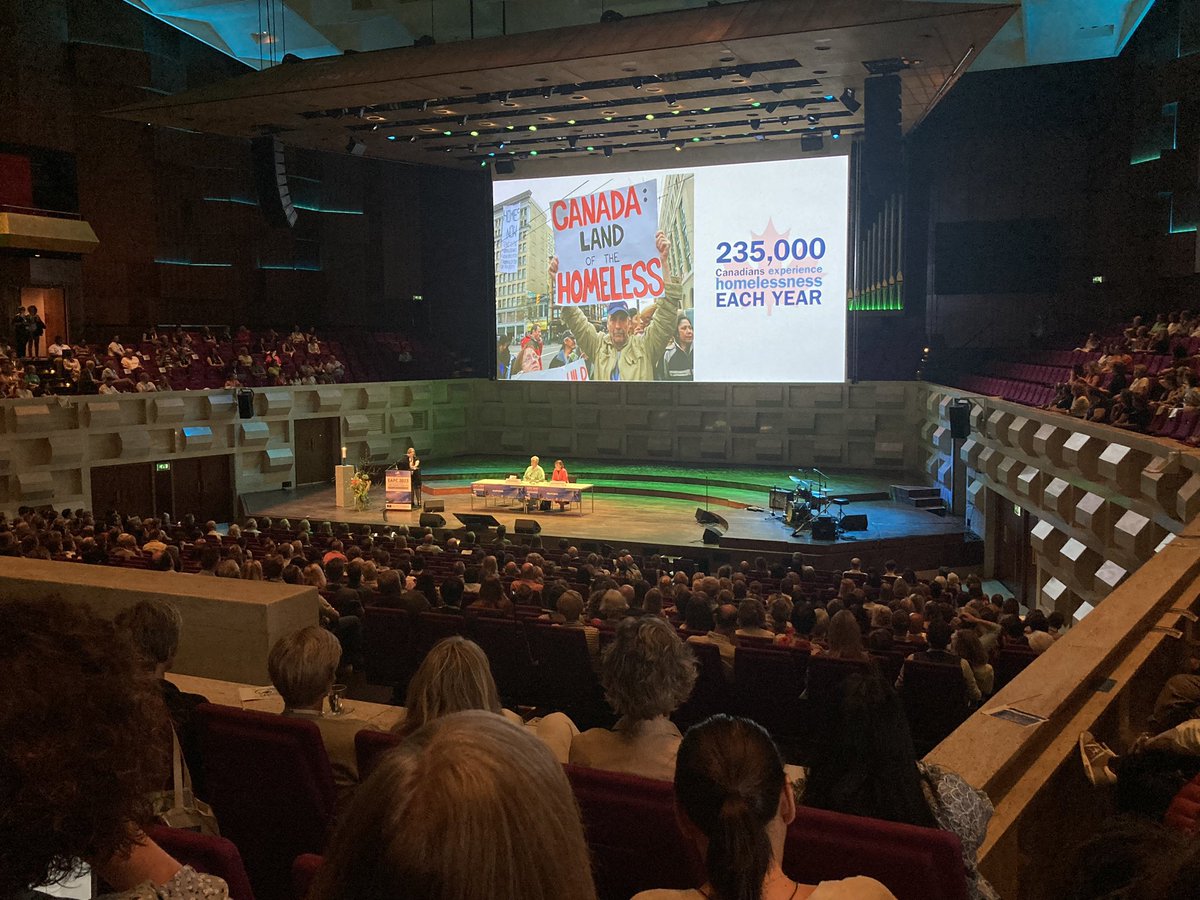 Let’s kick off the EAPC 2023 with talk on palliative care for homeless people.

#EAPC2023