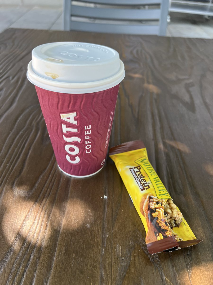 CoffeLover1975's tweet photo. Good morning ☕️
#CostaCoffe 
#NatureWalley https://t.co/XmOt0Bv1de
