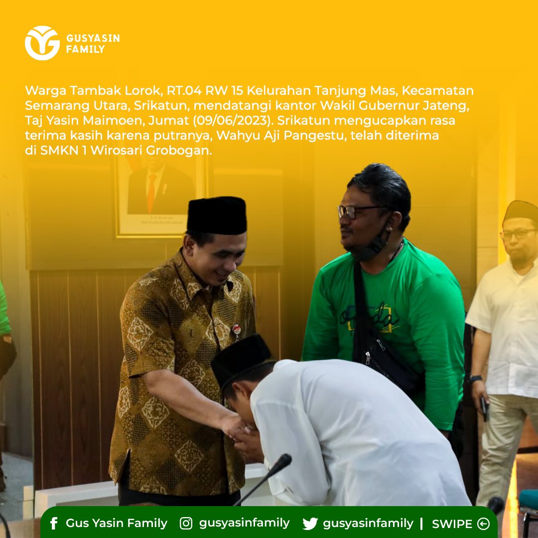 gusyasinfamily's tweet photo. Datang bersama dua putranya, Srikatun langsung mengucapkan rasa terima kasih ketika bertemu Gus Yasin, sapaan Wagub di ruang kerja.

"Terima kasih sekali ya Pak, (kami) sudah dibantu, anak saya bisa sekolah..” https://t.co/vMj8AzQiJ3