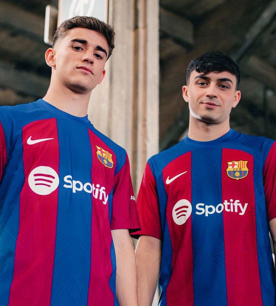 🚨 GIVEAWAY! We are giving away a FC Barcelona's new 2023/24 home jersey. To participate:

• LIKE and RT this tweet
• Follow <a href="/ManagingBarca/">Managing Barça</a>, <a href="/gutiifcb/">Guti</a> &amp; <a href="/Ctinfo_17/">Ctinfo_17</a> 

Winner will be announced on June 22, goodluck! 🤝🔥