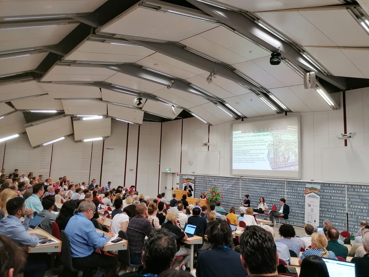 👉At the #RSA23 🇸🇮 Opening Plenary: Green Global #ValueChains for #Sustainable Regional #Development.

⏳<a href="/NOUTUR_/">NOUTUR</a> researchers will be presenting later today within the Special Session 10: #DigitalPlatforms and Economic #Geography.

Ready for the exciting day ahead!