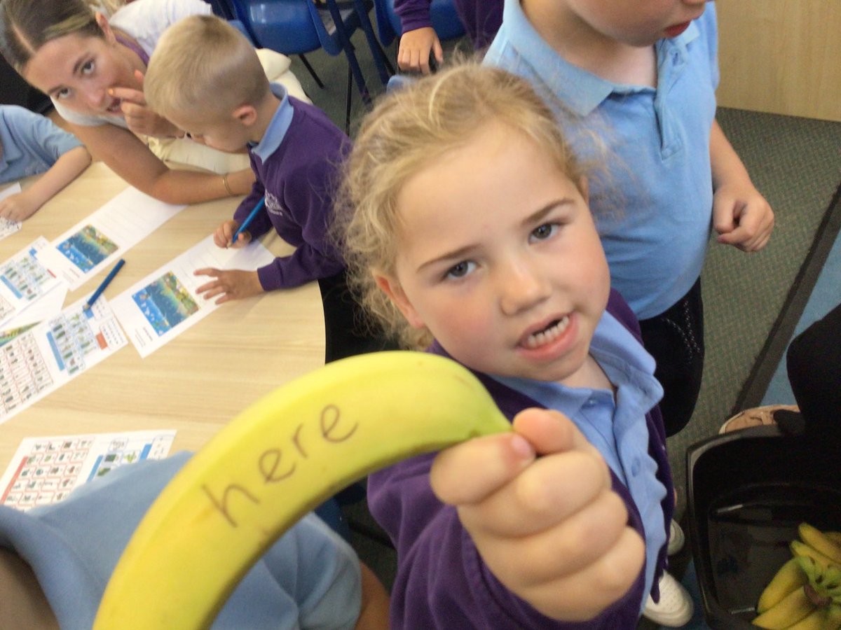 Team 🦁&🐯 found tricky word bananas for snack today! 

🍌🤩😋 #braeburneyfs #braeburnliteracy #phonics #earlyreading #eyfs