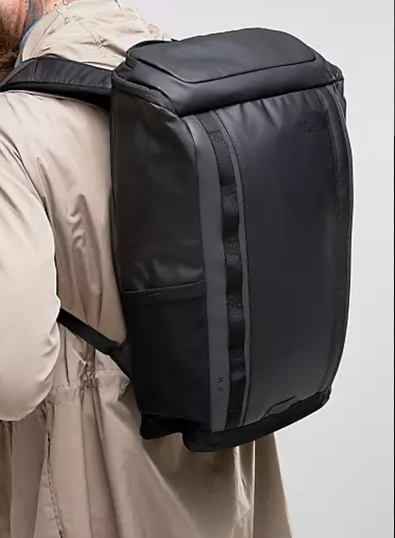 STOLEN OBOE - PLEASE SHARE

Our wonderful oboist Francesca Cox has had her Oboe, reeds and iPad stolen in the Clapham area (near the high street), just 5 days before our debut at the Aldeburgh Festival. 

See pictures for more details.