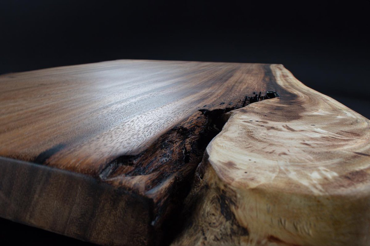 Woodworking is a testament to the power of hard work, passion, creativity, and even the rustic look of Namu base

𝐒𝐡𝐨𝐩 𝐡𝐞𝐫𝐞: flowyline.com/collections/de…

#flowylinedesign #tablebase #tabledesign #qualityfurniture #liveedge #interiordesign