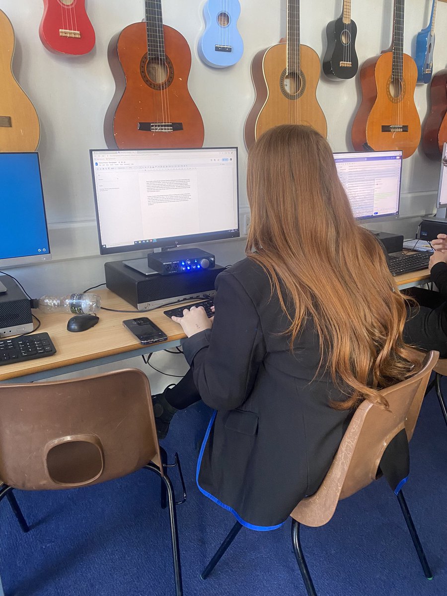 Memories_Music_'s tweet photo. Busy at work making ribbons and planning our fundraising day on the 28th! 

Amazing work everyone 👍🏼 https://t.co/U34AXm86c0