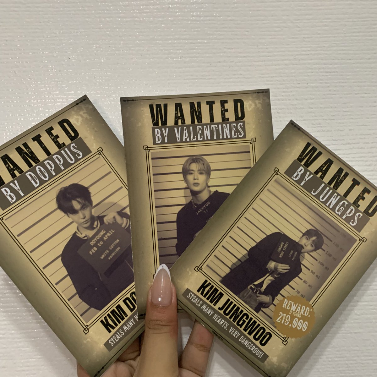 vlntnjungz's tweet photo. — sneak peek of my freebies for djj!
thank you @enct_store for accommodating me, super bilis ng pag print and good quality! + smooth transaction and vv transparent, will try again sa next kong fan project 🙈
#enctstorefeedbacks https://t.co/SsCsOH2tYx