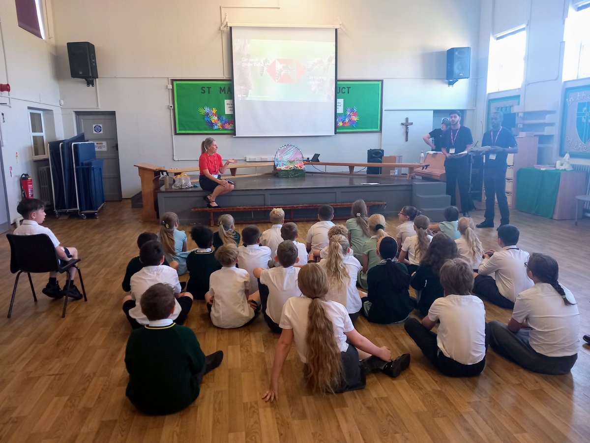 StMalachysHX's tweet photo. As part of ‘My Money Week’ children in each class took part in money themed and financial education workshops delivered by @HSBC_UK
Workshops included Savvy Spending, How to Raise Money, Budgeting and Guarding against Fraud.
#hsbcuk #HSBCfinancialeducation
@BPS_Trust https://t.co/FrkN8py4I7