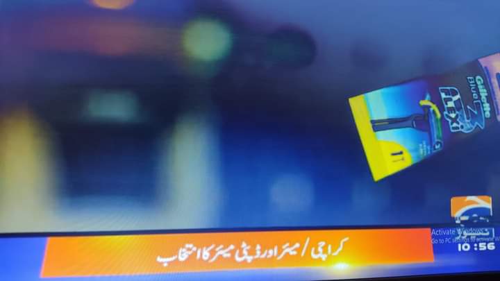 zia744's tweet photo. جیو نیوز نے کیا زبردست بات بتائی ہے۔
ہو سکتا ہے اکثر لوگوں کو اس بات کا علم نہ ہو۔
آپ بھی ضرور فیض یاب ہوں۔  
کراچی مئیر کے الیکشن میں۔۔۔۔۔۔
"جس امیدوار نے زیادہ ووٹ لئے وہ جیت جائے گا"
واؤ۔۔۔۔تالیاں۔۔😜😳🤣😂 https://t.co/8VrOjqde8Z