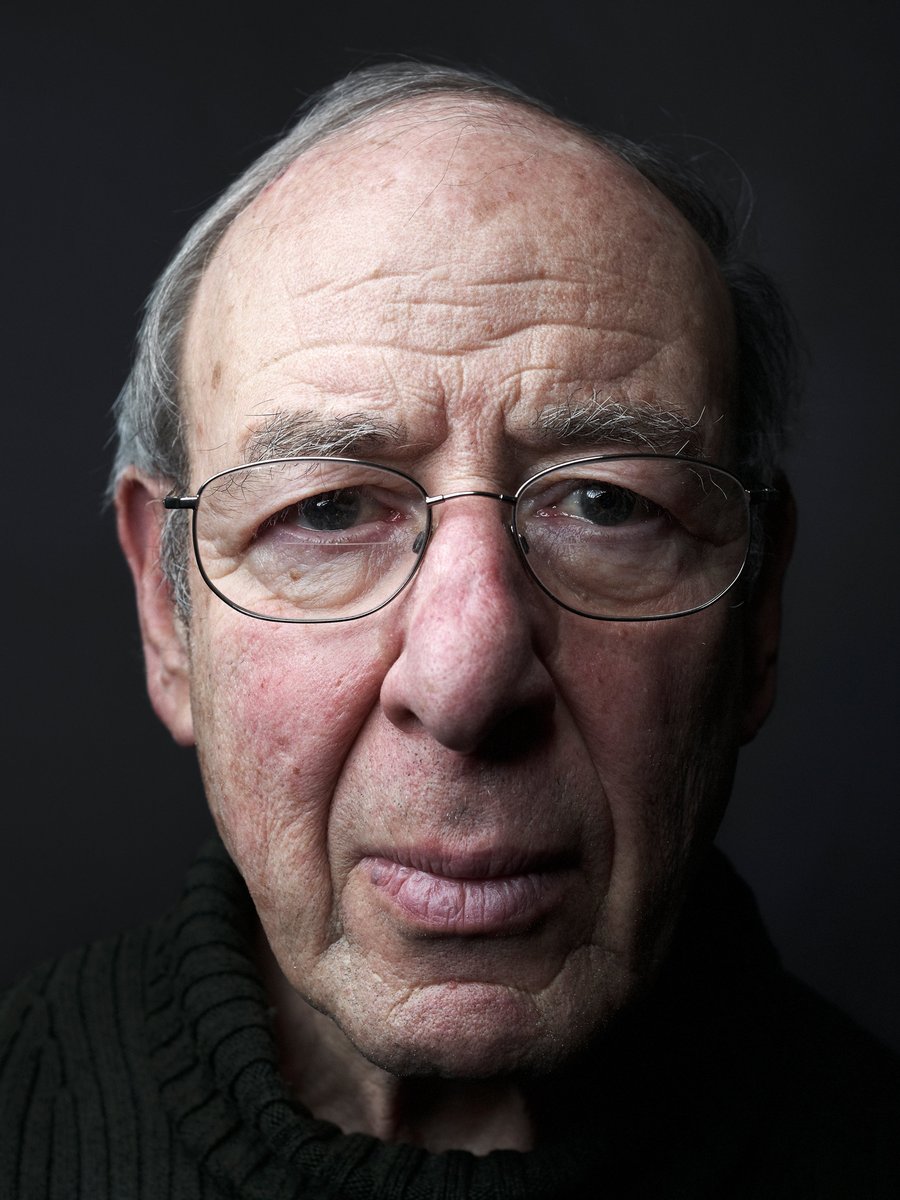 Franz Sigmund Leichter
19. August 1930 - 11. Juni 2023

Lieber Franz, Du warst ein wahrer Freund und Genosse.
Und ein wunderbarer Mensch.
Ich werde Dich nie vergessen. Danke für alles.
Möge Dir die Erde leicht sein. Schlaf' gut.