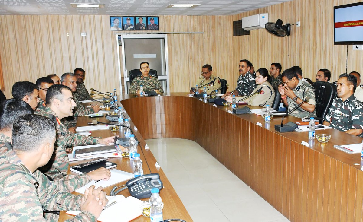 mohita_ips's tweet photo. A joint intelligence and security conference between Security Forces, Intelligence Agencies & Civil Administration officers was held at #Dharmund for the upcoming #AmarnathYatra2023.
@OfficeOfLGJandK @JmuKmrPolice @ZPHQJammu @igpjmu @RambanPolice https://t.co/gBcHUF5FPX