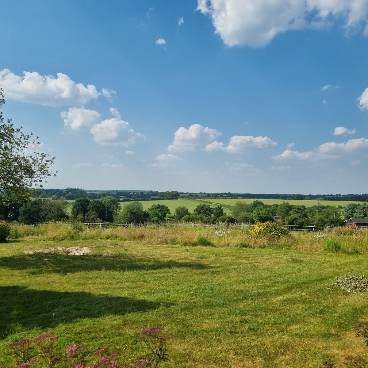 astonmead's tweet image. Out in the glorious #hampshire countryside, yesterday afternoon looking at potential #developmentsites. Do you have any surplus land or development potential and would like to find out more? Please contact Charles@astonmead.land

#landagents #developmentpotential #landrequired