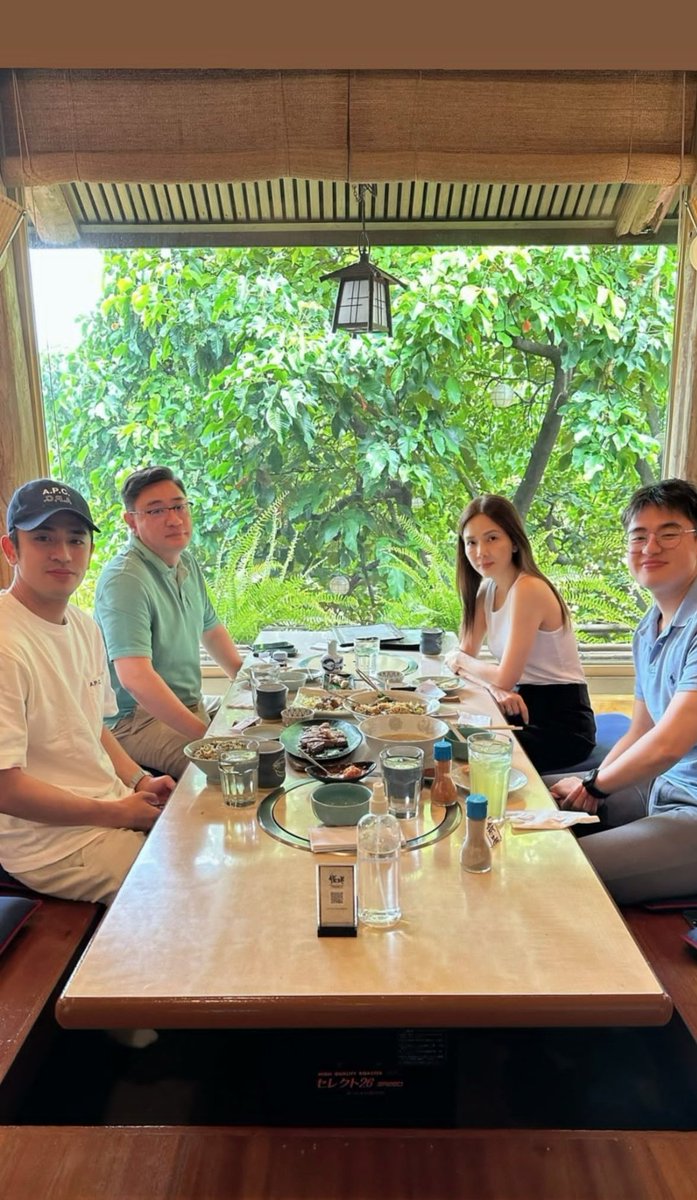 DavidTroopsOFC's tweet photo. Tita Eden Licauco via IG story.

David Licauco's birthday lunch with family. Enjoy your day, David!

🔗 https://t.co/mmy8ew4ncu

DDAY ActsOfKindness
#HappyDavidDay https://t.co/cea9q0NwAj