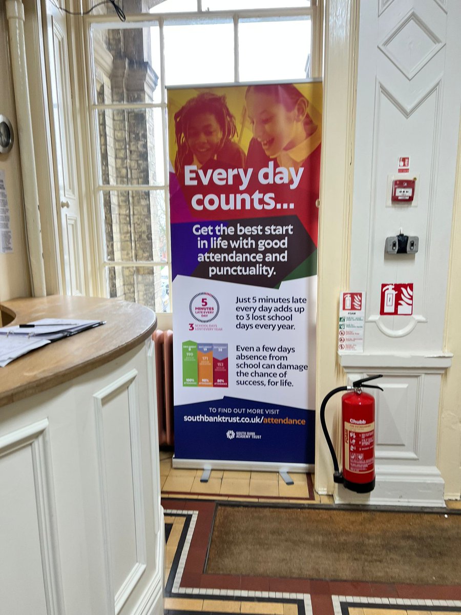 New: Academy trust’s banner, warning children that even a few days’ absence from lessons could damage their chances of success “for life,” provokes parental fury
educationuncovered.co.uk/news/164761/ac…
Poster put up in at least three schools by South Bank MAT in York has come in for criticism.
