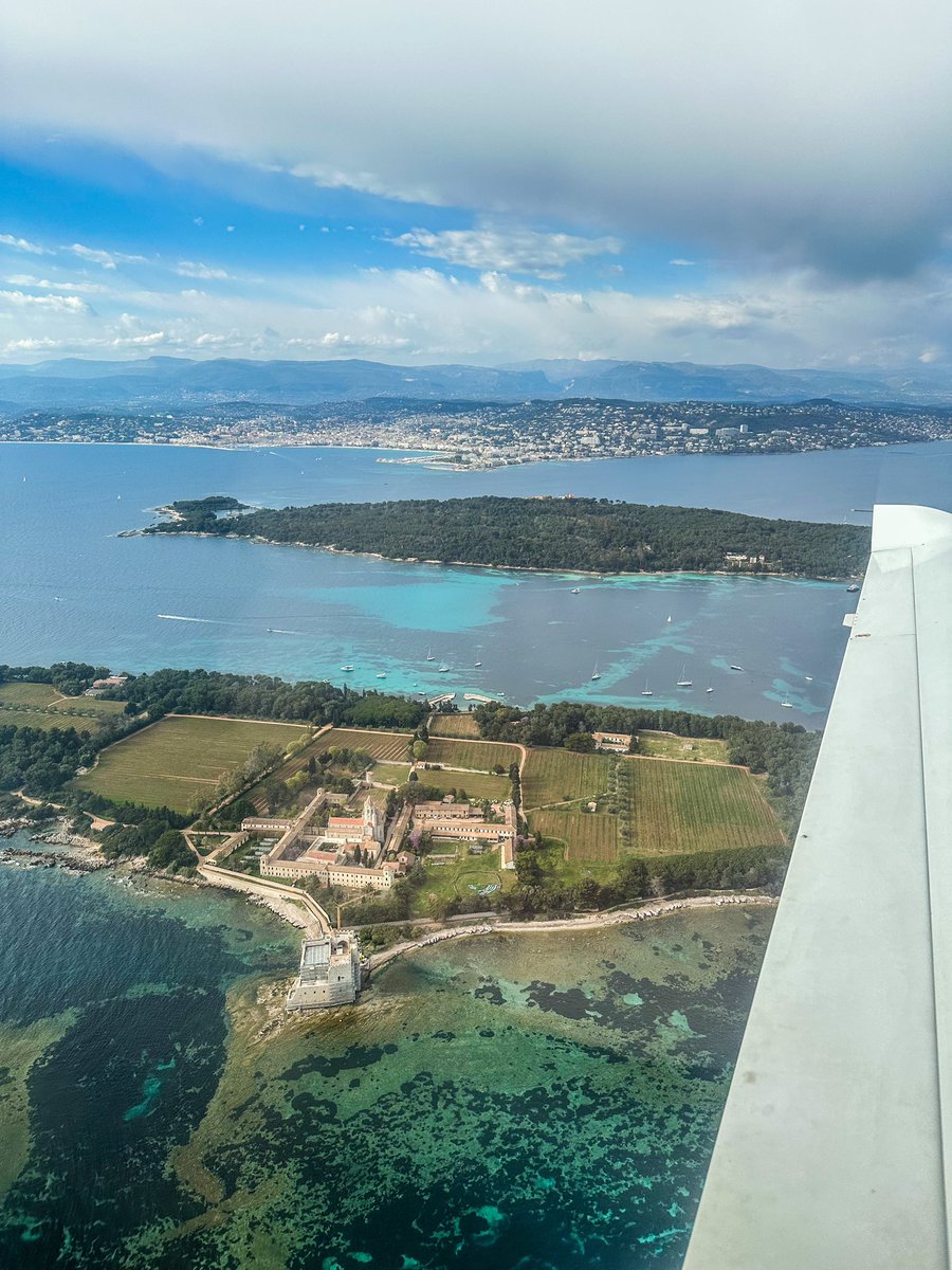 Les îles de Lérins et Cannes ✈️
•
#CotedAzurFrance #visitcotedazur #explorecotedazur