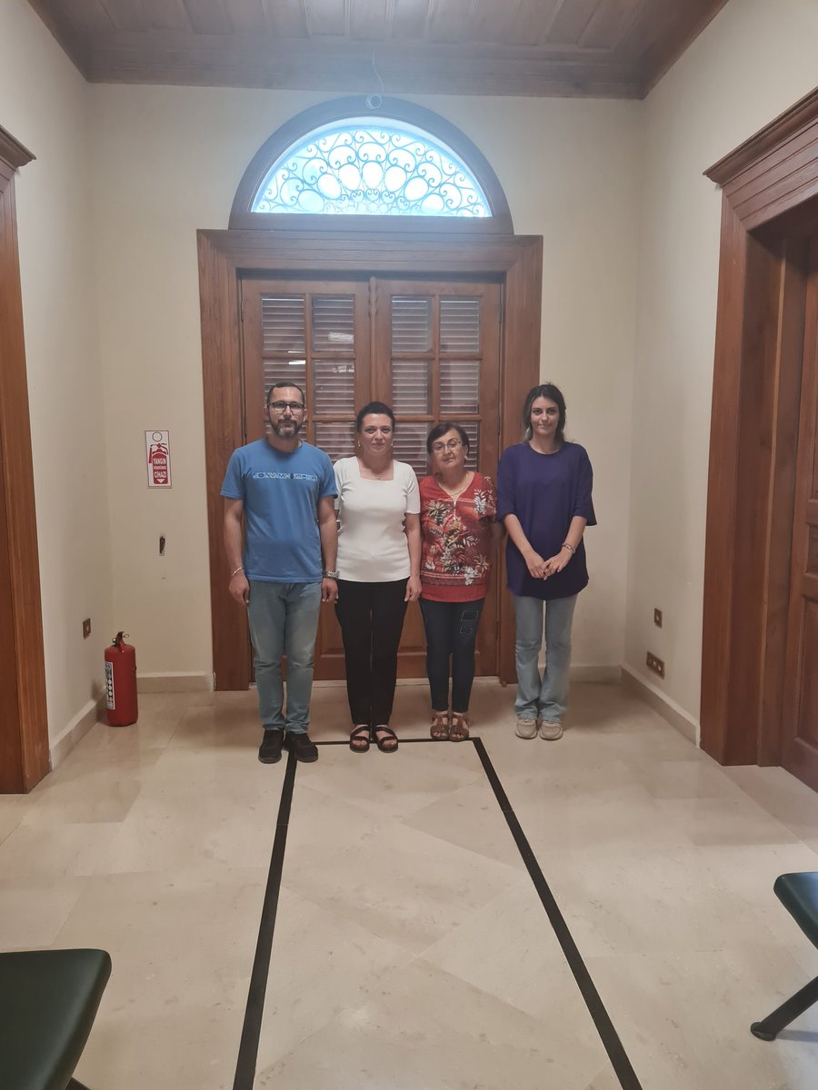 NufusIskenderun's tweet photo. Asrın felaketinde  ilçemize gelerek emeğini esirgemeyen canla başla çalışan Efeler Nüfus Müdürlüğü personellerine çok teşekkür ederiz, güzel günlerde görüşmek dileğiyle...@sefikaygol @HatayNufus  @PNRACIKGOZ @nazmicicekk https://t.co/Due7VQmm2e