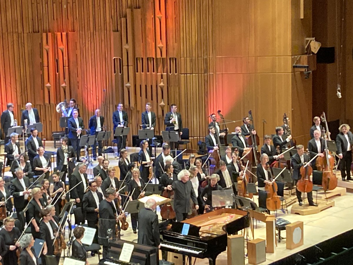 Madda Miele (@madda_miele) on Twitter photo Incredible concert <a href="/BarbicanCentre/">Barbican Centre</a> yesterday. Simon Rattle conducted for the penultimate time <a href="/londonsymphony/">London Symphony Orchestra</a> with a world premiere - Besty Jolas, 96 was in the audience! - and the Messiaen’s mind-boggling Turangalîla-Symphonie. An unforgettable evening! Incredible concert <a href="/BarbicanCentre/">Barbican Centre</a> yesterday. Simon Rattle conducted for the penultimate time <a href="/londonsymphony/">London Symphony Orchestra</a> with a world premiere - Besty Jolas, 96 was in the audience! - and the Messiaen’s mind-boggling Turangalîla-Symphonie. An unforgettable evening!