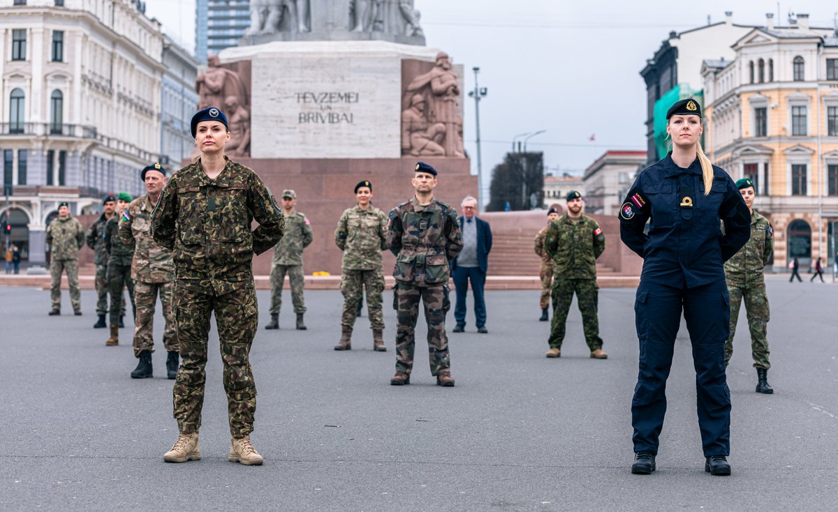 #Equality & #Diversity are essential to protecting our freedom & enforcing our values. @eFPBGLatvia, women not only contribute to #NATO’s #DeterandDefend Posture, but lead - like 1stLt. Marija Knezevic, who has been commanding the 🇲🇪 Contingent. #StrongerTogether #WomenOfNATO