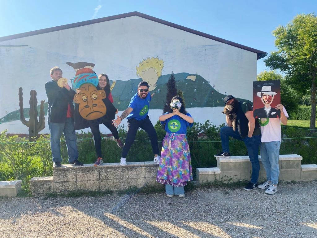 En The Improving Co., creemos en hacer del aprendizaje algo divertido y emocionante a través de nuestros espectáculos lúdico educativos en inglés! 🎭🎬🏆🎊

@e.i.pequenoprincipe 🎉

#theimprovingco #lúdico #educativo #inglés #magia #espectáculos #diversión