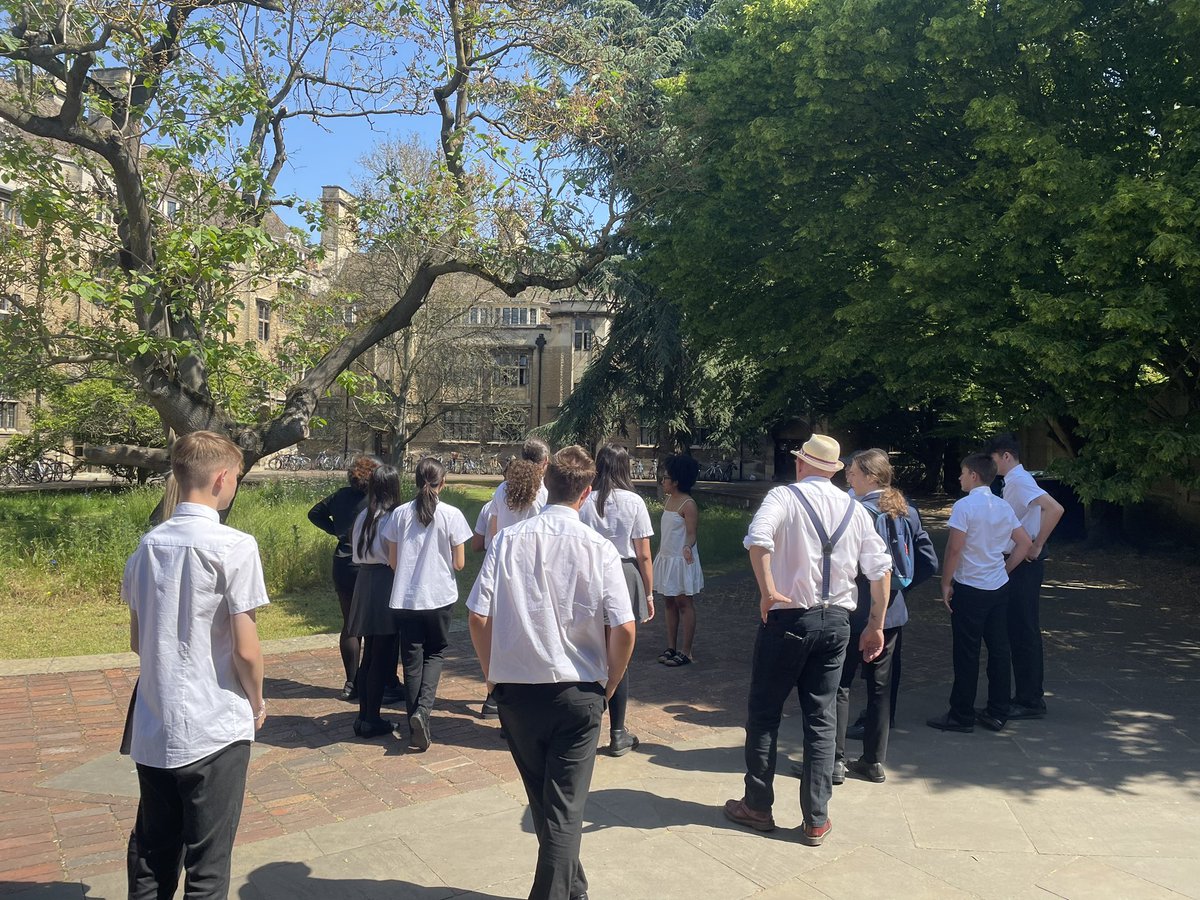 Emmanuel College SLO tweet media