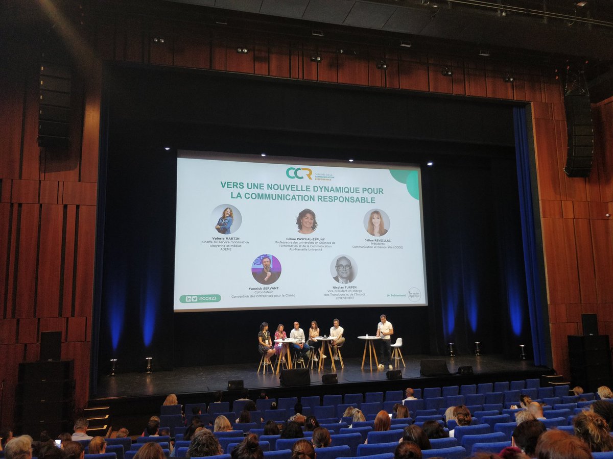 C quoi la #communicationresponsable  ? Vaste sujet développé au #CCR23 " message, ecoconception, écoute, éthique et efficacité. C'est de toute façon un changement structurel de comportement" <a href="/val0112/">ValérieMartin</a> <a href="/CelineReveillac/">Greenwashing Lovers</a> @yannickservant  <a href="/LEVENEMENTAsso/">LÉVÉNEMENT</a> #celinepascuaespuny
