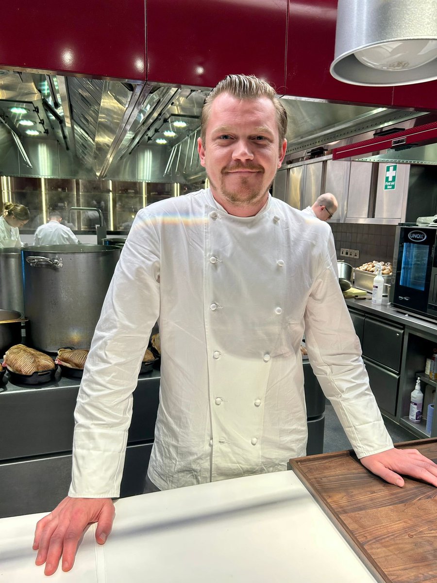 Bragard UK (@bragarduk) on Twitter photo Cuisine and camaraderie at the magnificent <a href="/HotelCafeRoyal/">Hotel Café Royal</a> in London. ❤️
Click to shop Chef Alex's Grand Chef Bragard look here
lnkd.in/efwRhdY2
📷<a href="/CanteenTweets/">The Staff Canteen</a> Cuisine and camaraderie at the magnificent <a href="/HotelCafeRoyal/">Hotel Café Royal</a> in London. ❤️
Click to shop Chef Alex's Grand Chef Bragard look here
lnkd.in/efwRhdY2
📷<a href="/CanteenTweets/">The Staff Canteen</a>