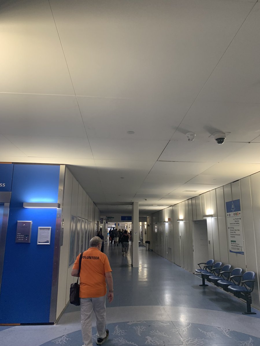 princekeevven's tweet photo. Some of us are complaining how tired or bored we are, thinking what to do or should we give up bcos we had enough. After seeing this man, volunteering @Derriford_Hosp made me realize that it’s a matter of choice, and we have a choice to be a blessing to others. Thank You God! 🙏 https://t.co/RqiGW5pbQT