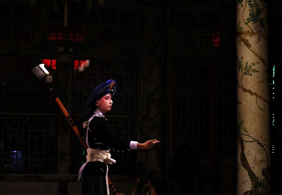 MuseumsChina's tweet image. 🎉From June 9 to 17, the 16th “Echoes of Classics – Prince Kung’s Palace Museum Intangible Cultural Heritage Performance Season” is being held at the Grand Theatre Tower of Prince Kung’s Palace Museum. Five #guqin zither concerts and four #Kunqu Opera shows are on! #MuseumEvents