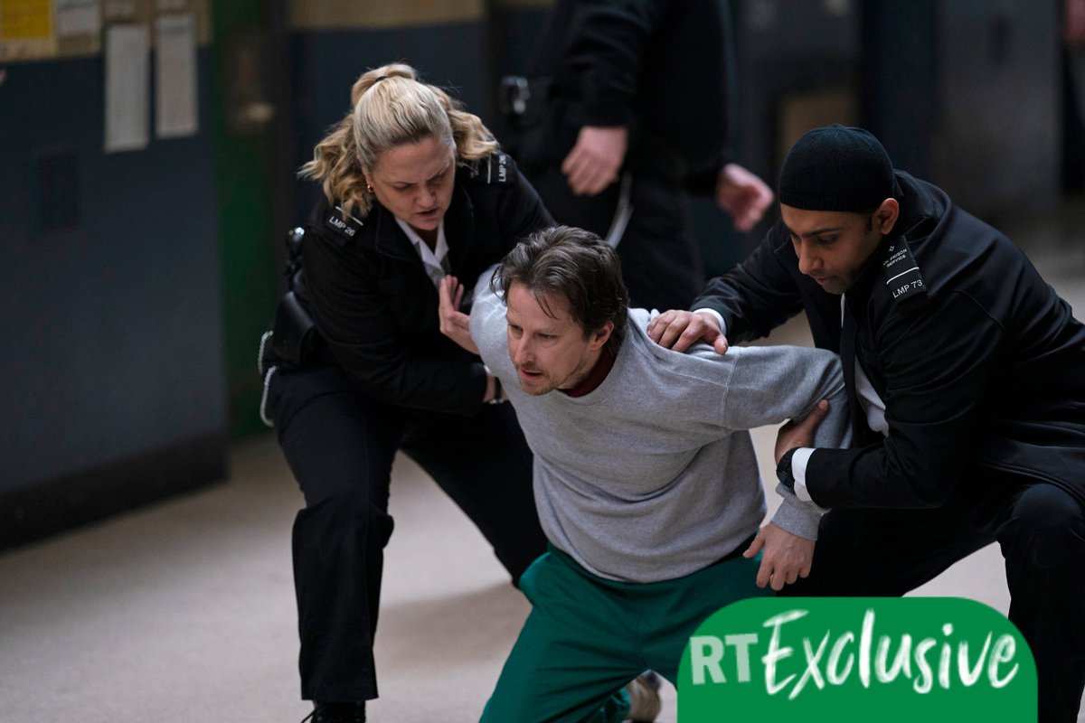 RadioTimes's tweet photo. #LineofDuty star Lee Ingleby in first look at #Screw season 2

https://t.co/PGOFHdpaaH https://t.co/THjPzwZrBD