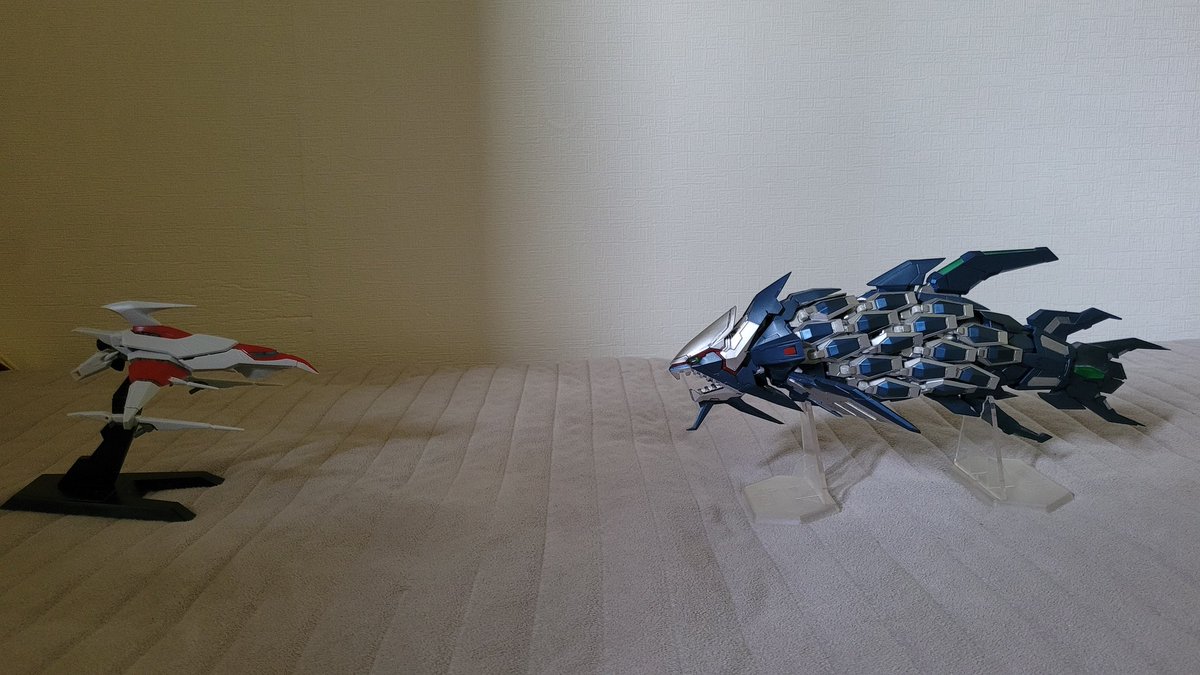 Redede1998's tweet photo. WARNING!!
A HUGE BATTLE SHIP
KING FOSSIL
IS APPROACHING FAST...?
실버 호크:왜 네가 여기 있는 거야? 난 킹 포실을 불렀는데?
아이언 포실:그게... 킹 포실이 피규어 세계에서 배제당했다고... 그래서 내가 대신...
실버 호크:아아...
#다라이어스 #실버호크 #KINGFOSSIL #IRONFOSSIL https://t.co/AMKgAAk0QJ